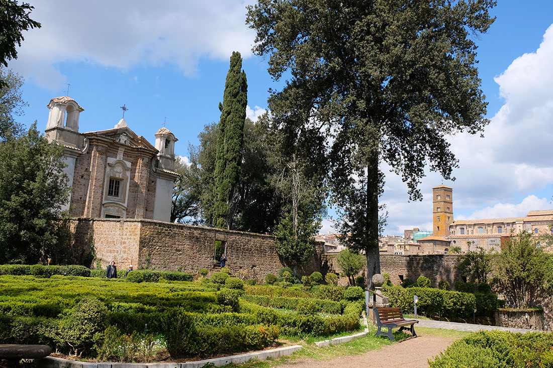 Cosa vedere nella Tuscia - Sutri il giardino di villa savorelli