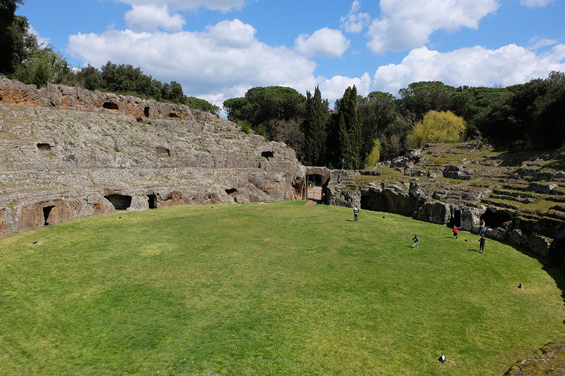 Cosa vedere nella Tuscia - Sutri il teatro romano