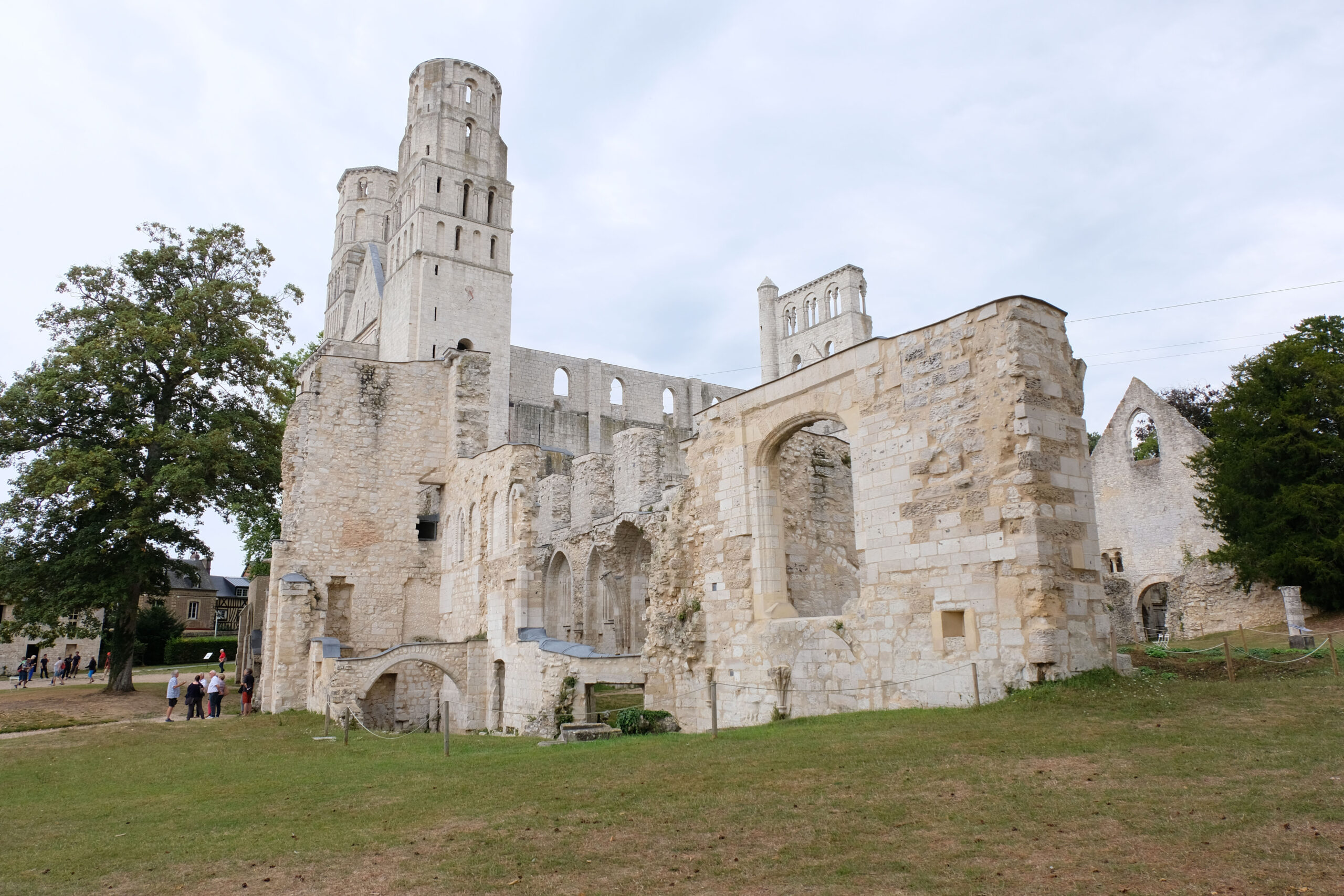 44 - Normandia e Bretagna in macchina il nostro itierario - Abbazia de Jumiege_2